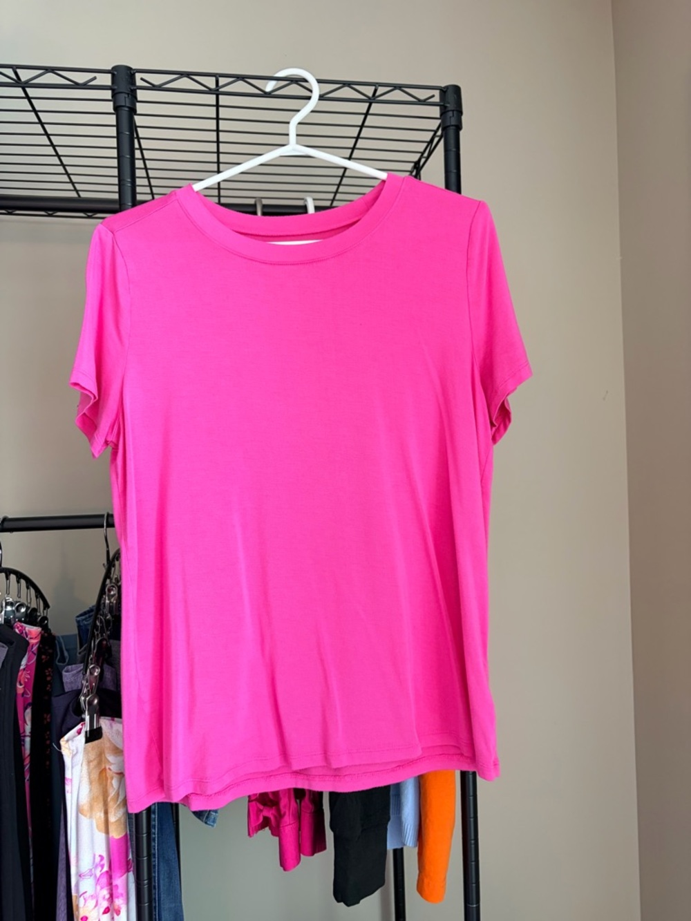 torrid Hot Pink Short Sleeve Crewneck Tee